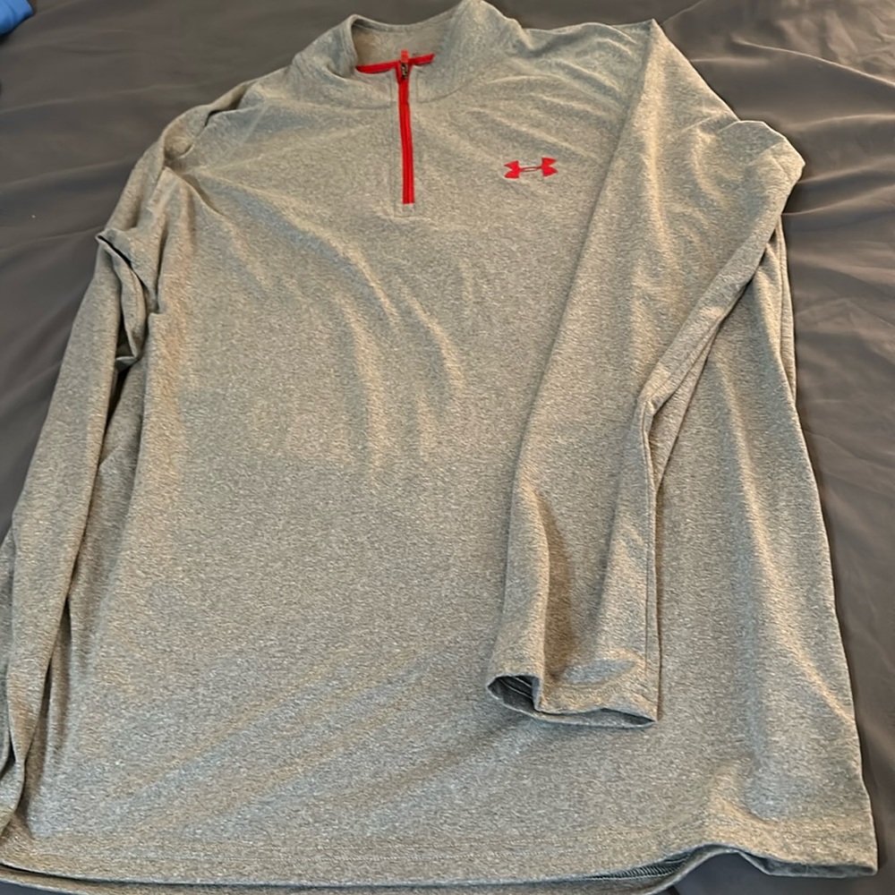Men’s Under Armour 1/4 Zip shirt